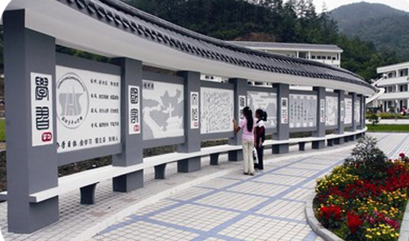 中書協(xié)理事、河南書協(xié)副主席吳行一行到源匯區(qū)許慎小學(xué)調(diào)研