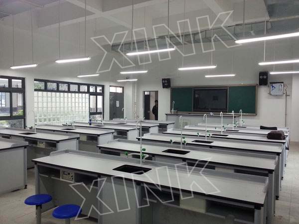 <a href='http://m.jinfengmiye.com/chanpin/53-1.html' target='1' style='font-size:18px; font-weight:bold; color:#000000;'>科學(xué)實(shí)驗(yàn)室</a>
