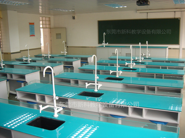 小學科學實驗室設(shè)施設(shè)備配置方案