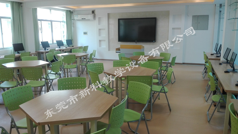 <a href='http://m.jinfengmiye.com' target='1' style='font-size:14px; font-weight:bold; color:#0080ff;'>創(chuàng)客實驗室</a>