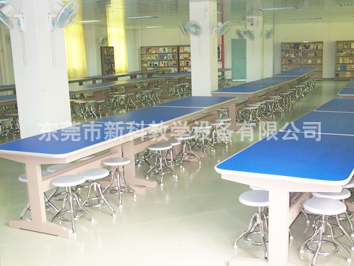 <a href='http://m.jinfengmiye.com/chanpin/110-1.html' target='1' style='font-size:18px; font-weight:bold; color:#000000;'>圖書閱覽室</a>8