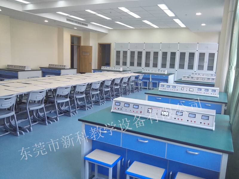 <a href='http://m.jinfengmiye.com/' target='1' style='font-size:14px; font-weight:bold; color:#0080ff;'>物理實(shí)驗(yàn)室</a>教室