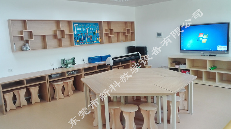 <a href='http://m.jinfengmiye.com' target='1' style='font-size:14px; font-weight:bold; color:#0080ff;'>創(chuàng)客實驗室</a>