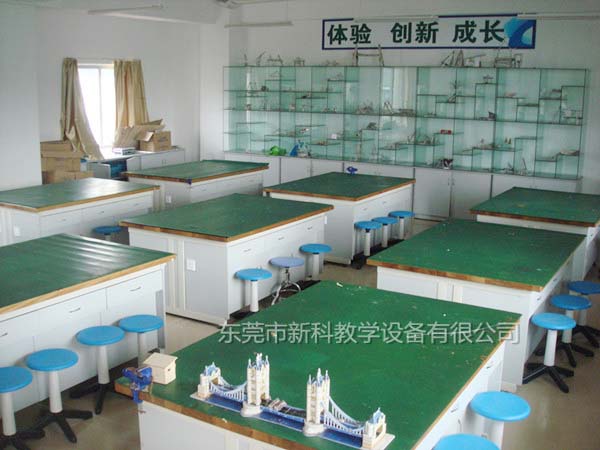 <a href='http://m.jinfengmiye.com/chanpinyiji/37-1.html' target='1' style='font-size:18px; font-weight:bold; color:#ff0000;'>通用技術(shù)實(shí)驗(yàn)室設(shè)備</a>