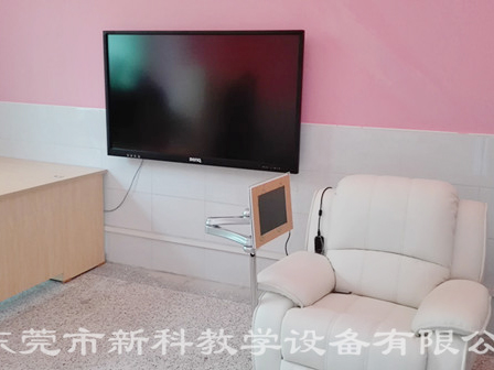 <a href='http://m.jinfengmiye.com' target='1' style='font-size:14px; font-weight:bold; color:#0080ff;'>心理咨詢室</a>布置
